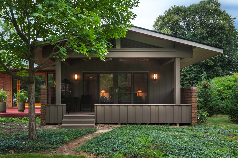 Frank Lloyd Wright-inspired ranch