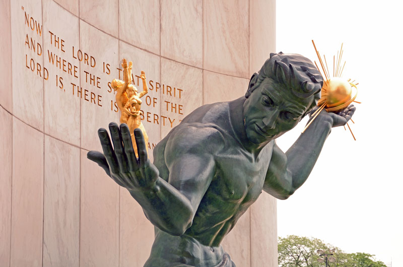 Detroit City hall Statue