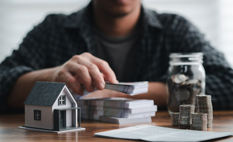 First-time homebuyers in Detroit and nearby Warren can save for a down payment in less than four years, according to report by Rocket.